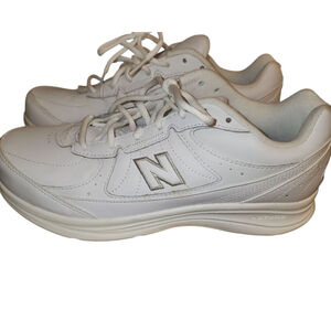New Balance Walking Shoes Size White,  Ladies Size 10. Pre-owned